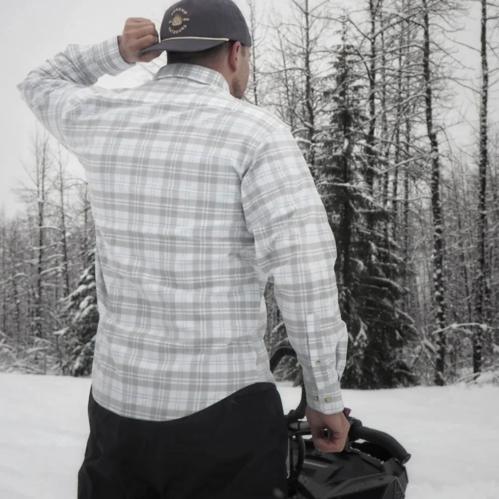 Poncho Men's Regular Fit Magnetic Pockets Flannel Shirt Size XL White/Gray/Blue - Picture 2 of 12